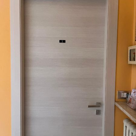 Boutique Affittacamere Attico In Centro Кунео Экстерьер фото