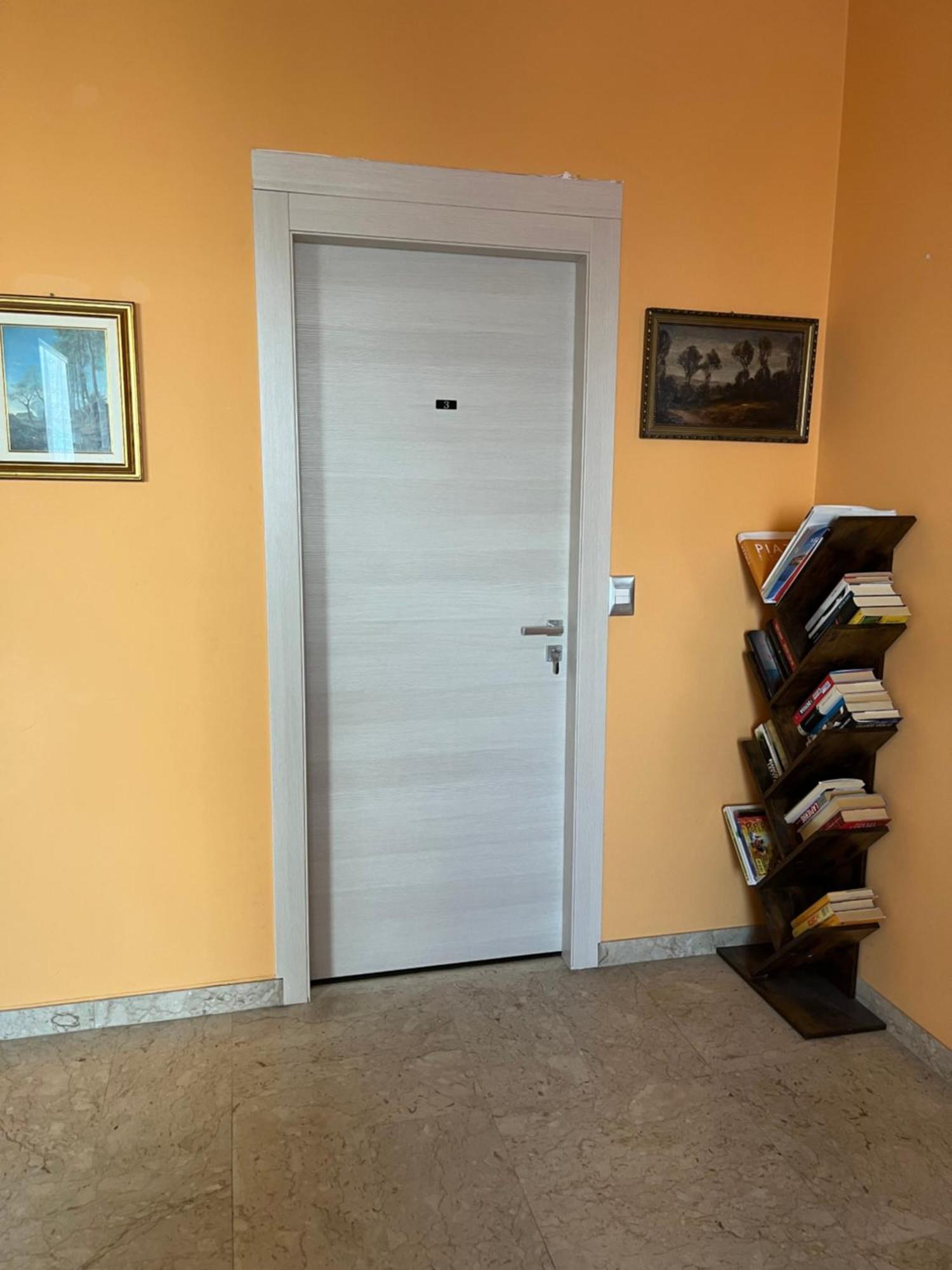 Boutique Affittacamere Attico In Centro Кунео Экстерьер фото